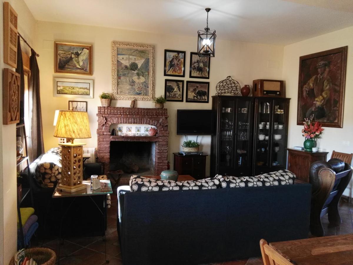 Casa Rural Oregano การ์โมนา ภายนอก รูปภาพ